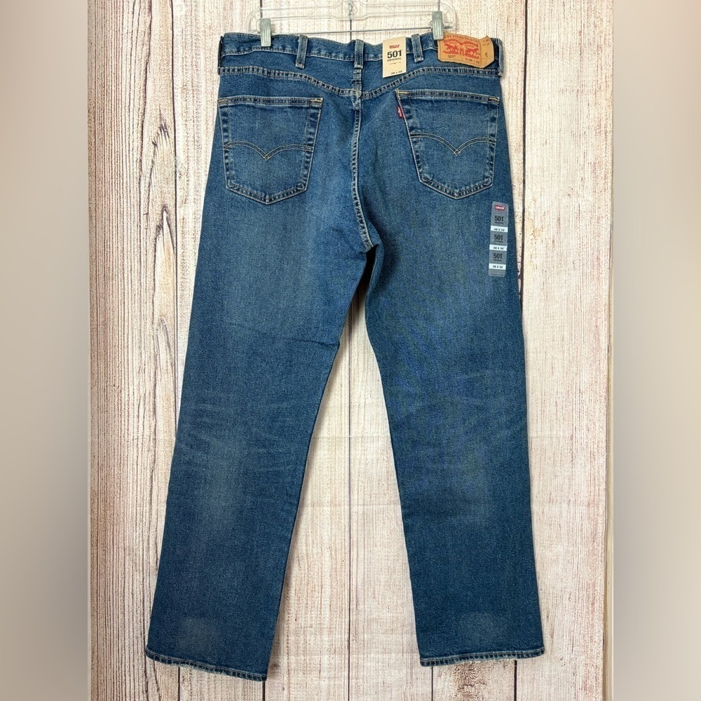 Levis Mens Original Straight Jeans size 38X32 - Picture 4 of 11